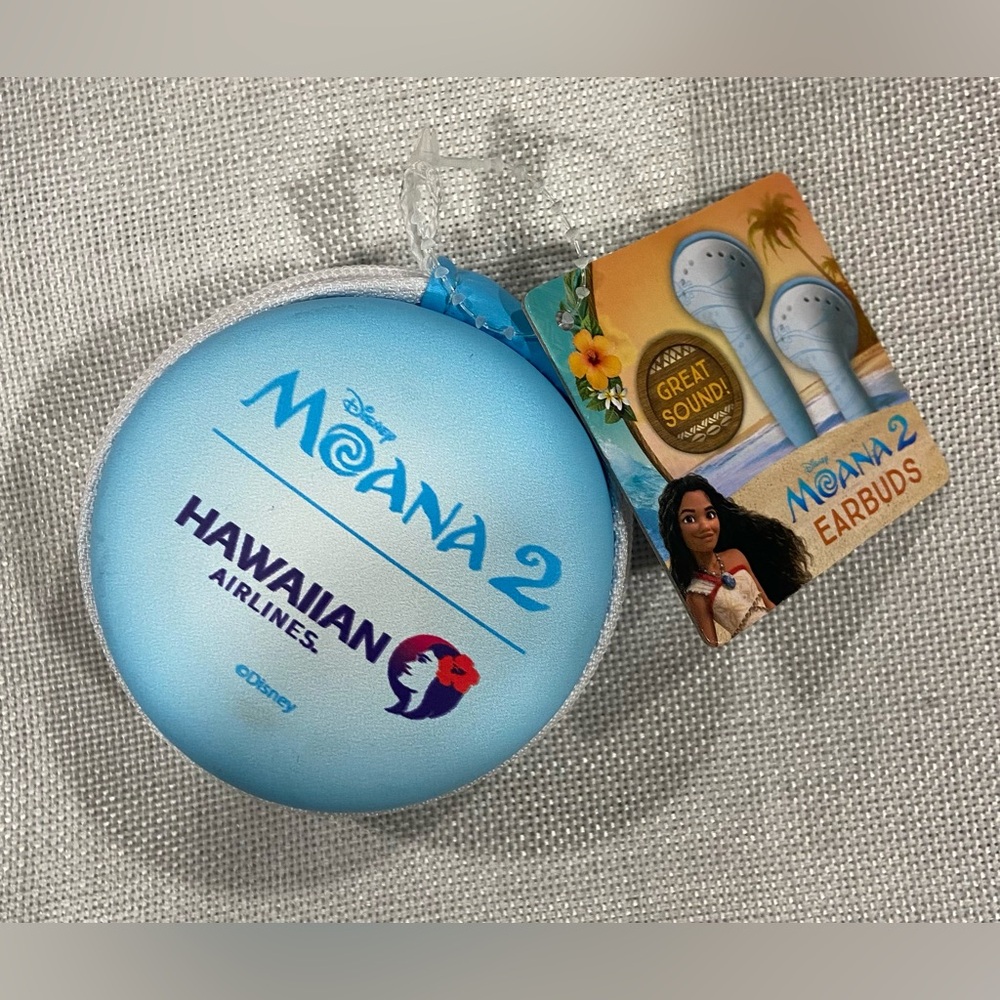 Disney Moana 2 Hawaiian Airlines Earbuds w/ Zipper Case